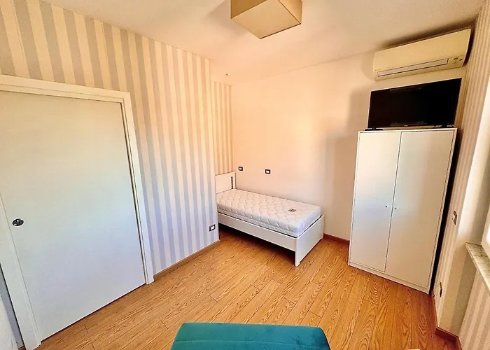 Seaside Suite