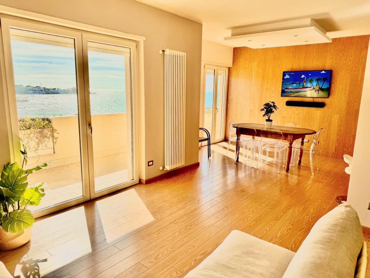 Seaside Apartment *